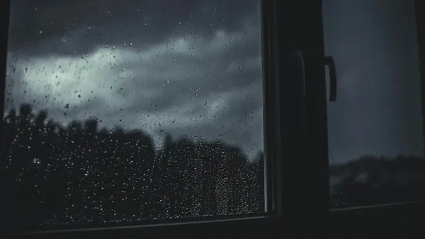 a window that has rain drops on it